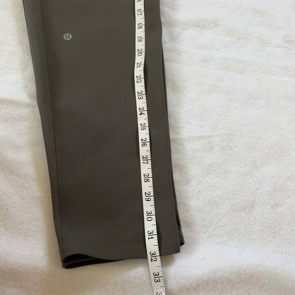 Lululemon men’s athletic slacks joggers flat front pockets olive green Large​ - Picture 12 of 12
